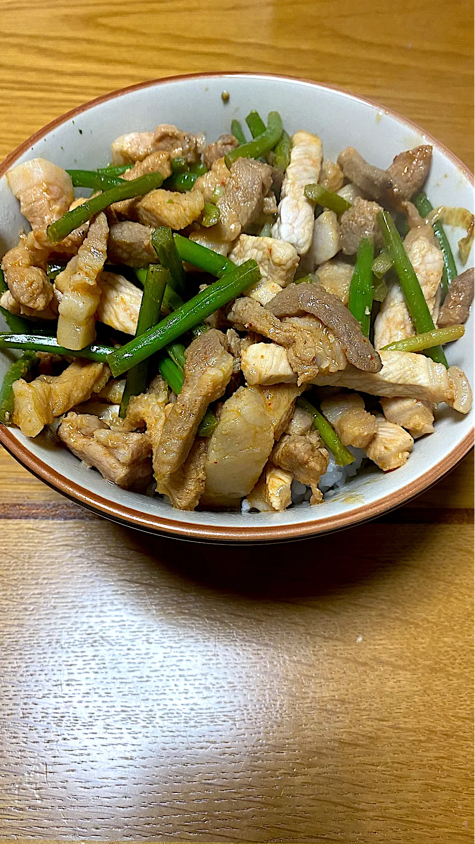 豚肉とニンニク芽炒め|펭귄  마사노부(ペンギン政信)さん