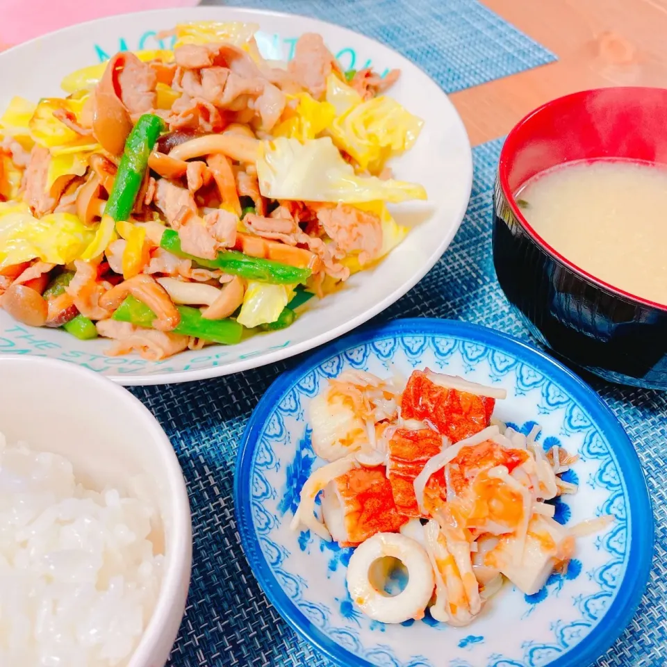 豚肉とキノコの甘辛炒め
エノキとちくわのおかか梅|毎日ご飯さん