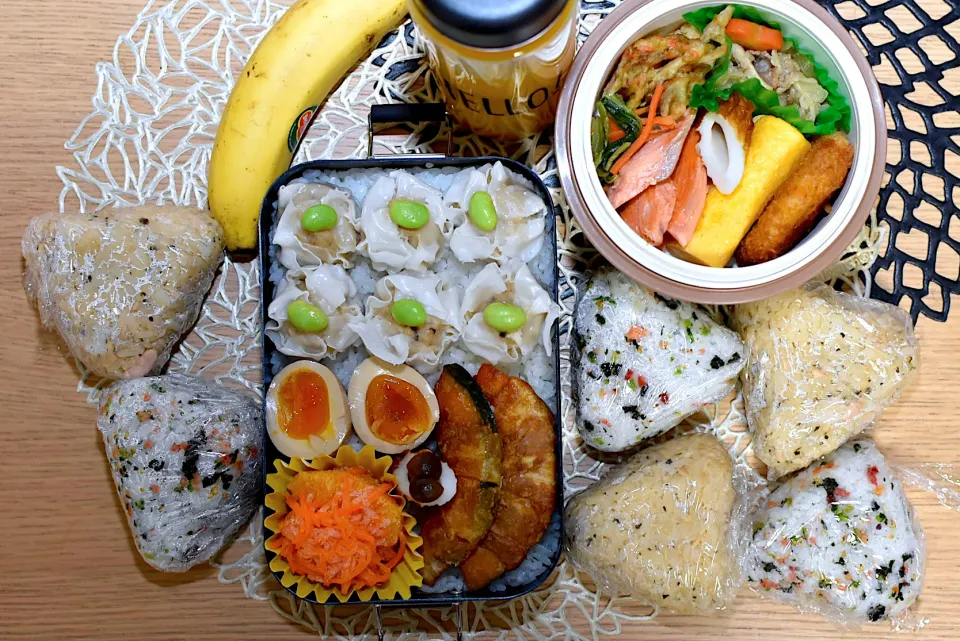 #お弁当 #息子弁当 #高校生男子弁当 #男子弁当 #高校球児弁当 #作り置き弁当 #作り置き #常備菜 #豊かな食卓 #のっけ弁 #タッパー弁当 #朝ごはん #焼売弁当 #ツナバターおにぎり|dra-kichiさん