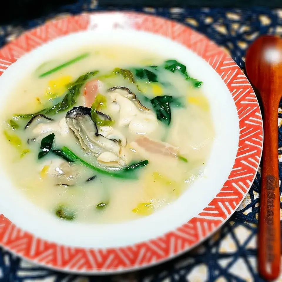 牡蠣とほうれん草のクリーム煮|yukaringoさん