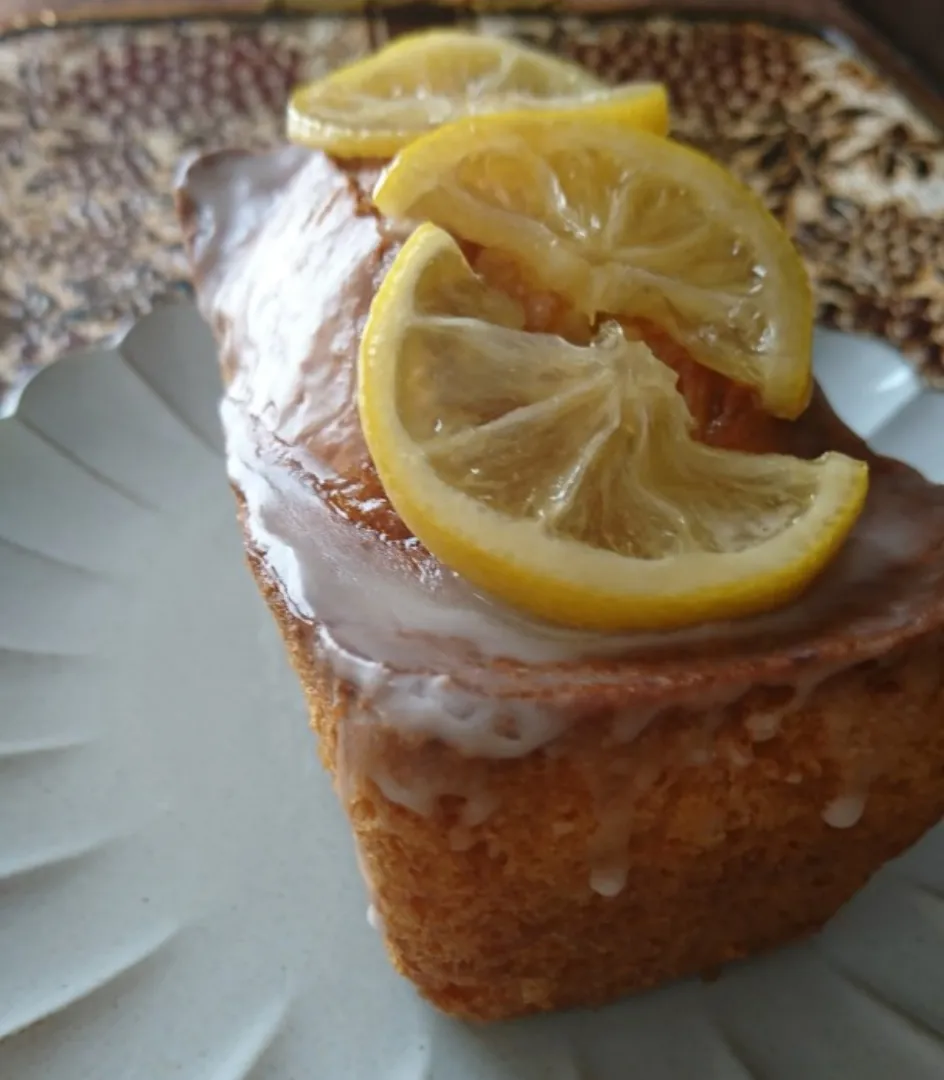 まめころさんの料理 レモンパウンドケーキ🍋黒糖入り|とだともさん