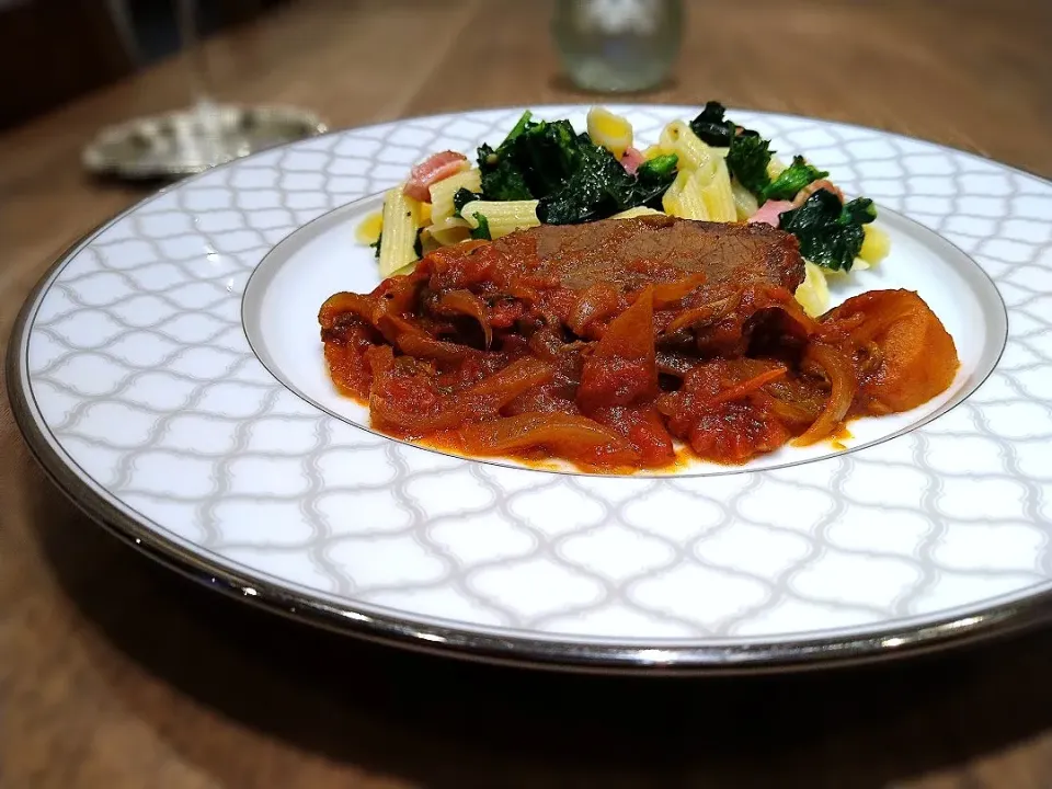 鹿肉のシチュー　アレッタのペンネを添えて|古尾谷りかこさん