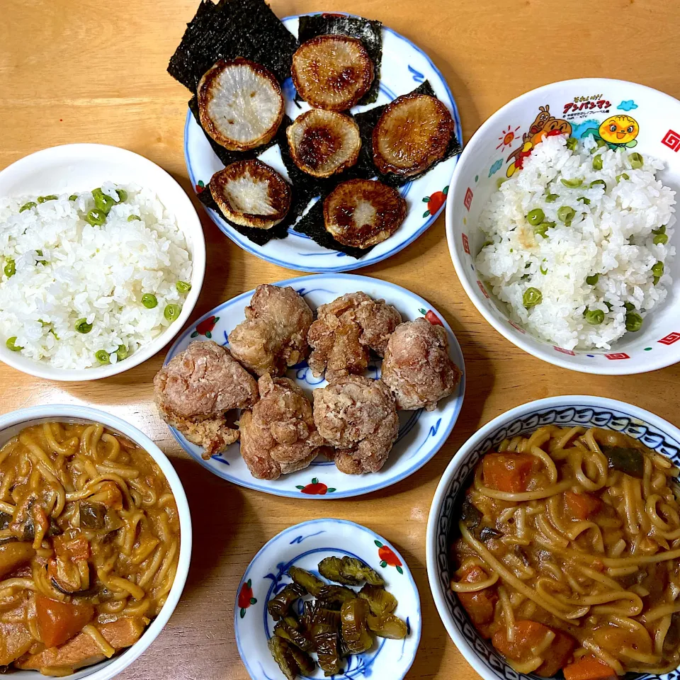 Snapdishの料理写真:カレーうどん&豆ご飯|Makokoさん