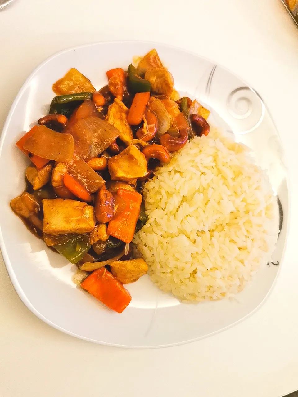 Homemade Chicken With Cashew Nuts|Sabbouha Kitchenさん