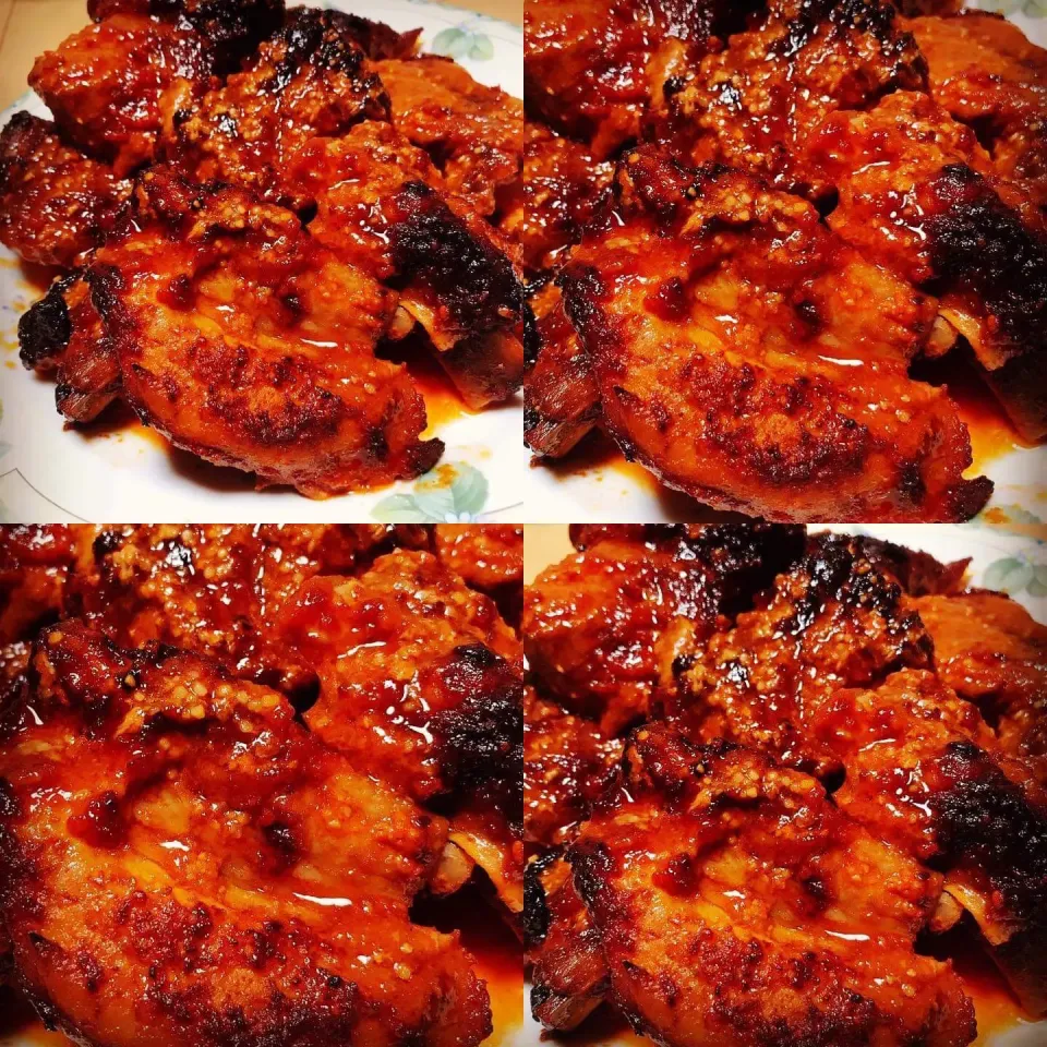 My daughters surprising me everyday give them a recipe for BBQ ribs I think they done pretty well proud of them #bbqribs #twinscooking|Emanuel Hayashiさん