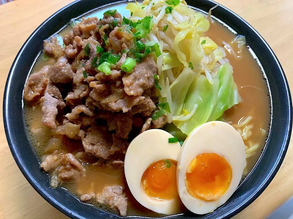 肉野菜醤油豚骨ラーメン|ゆさん