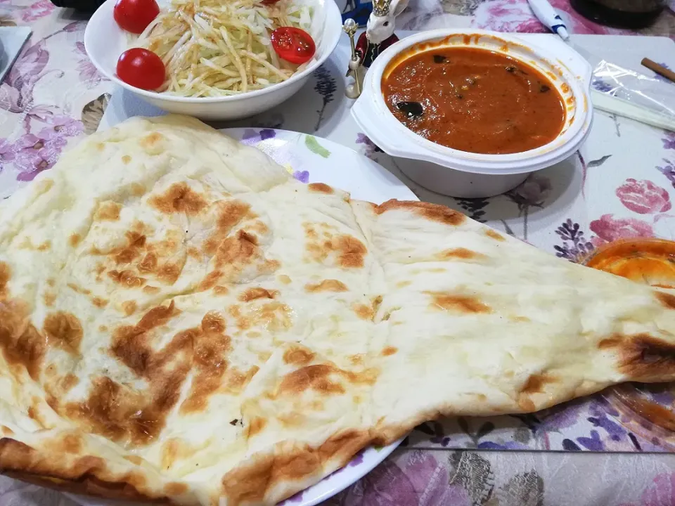 '21,2/20
ビィンティのナンとカレーでランチ😋|たえさん