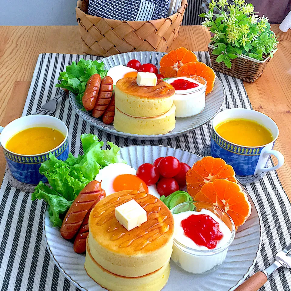 厚焼きパンケーキのあさごはん🥞🍴⋆*|mou mouさん