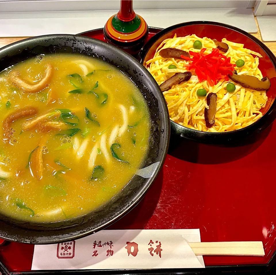 揚げカレーうどん&ばら寿司|にゃあ（芸名）さん