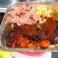 rice and beans, jerk chicken and barbeq pork 🇯🇲🇯🇲🇯🇲🤞🏾|Nida Jamican restaurantさん