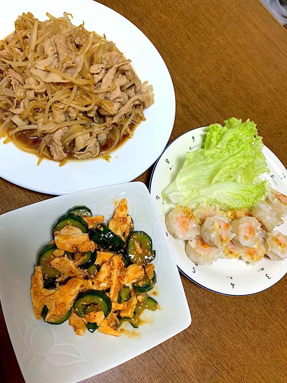 豚肉ともやしのポン酢炒め(ご飯にめちゃ合う)&焼き海老しゅうまい&きゅうりとサラダチキンのキムチ浅漬け|Akemi Alexandruさん