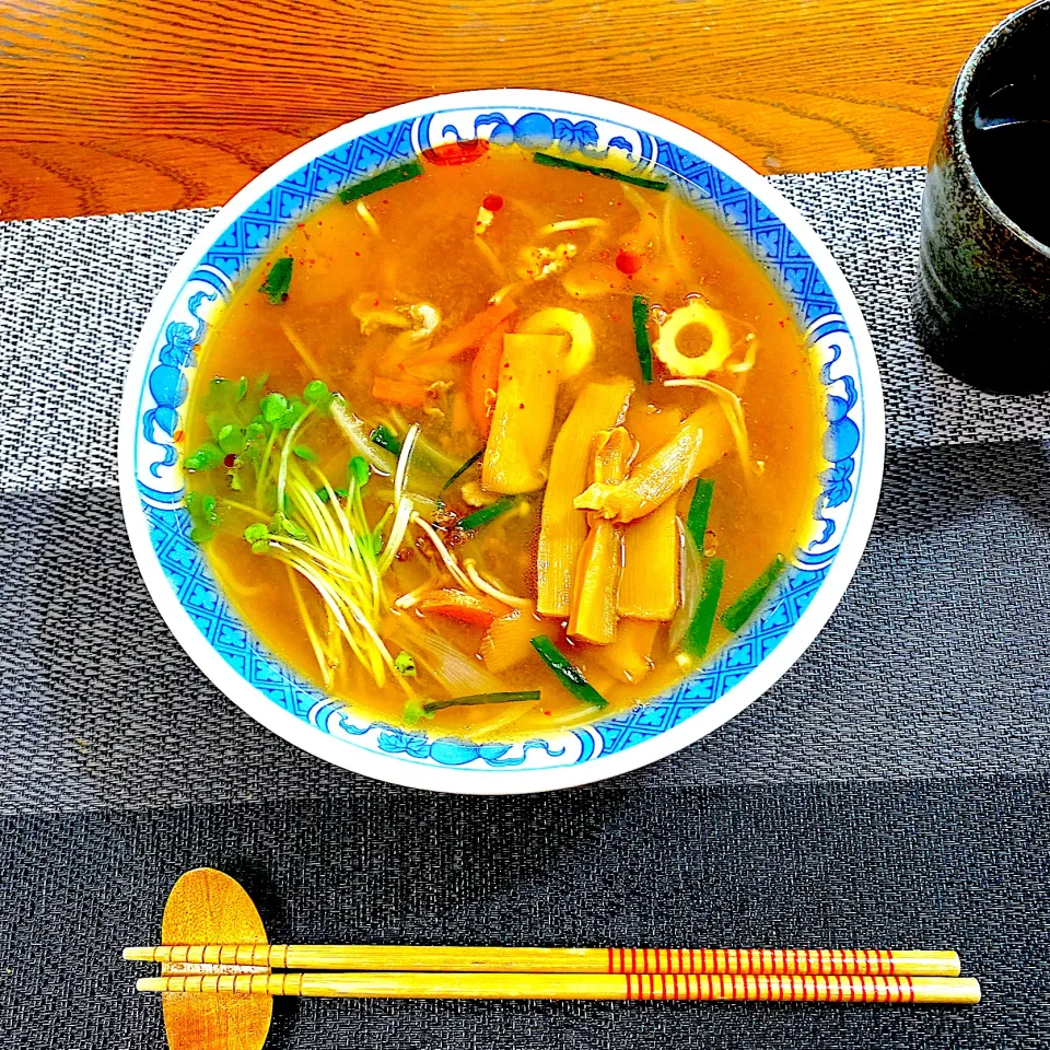 Snapdishの料理写真:屋台ラーメン　味噌味|yakinasuさん