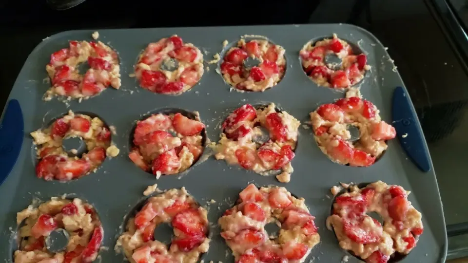 Strawberry 🍓 Gluten-Free, dairy-free doughnuts 🍩|chef2tableさん