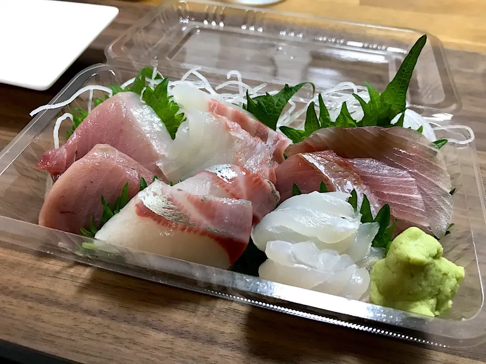 Snapdishの料理写真:刺し盛り(並)|morimi32さん