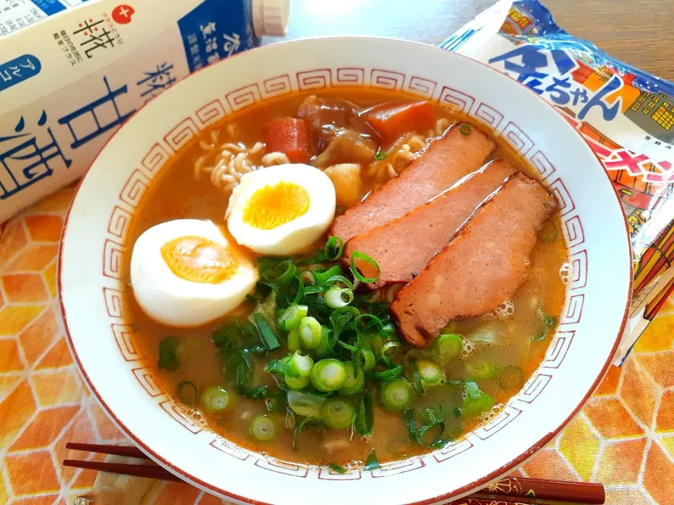 AXさんの料理、びせんさんも作られた
甘酒が隠し味✨カレーラーメン🍜🍥|fumfumさん