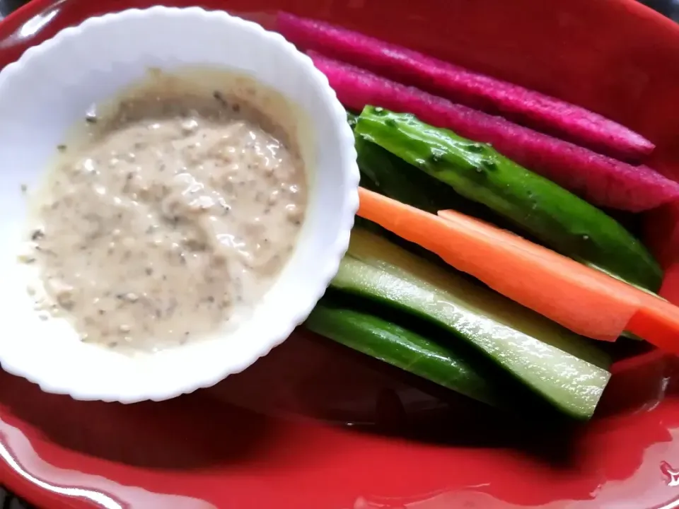 味噌マヨソースで食べる野菜スティック|Mai Yamanakaさん