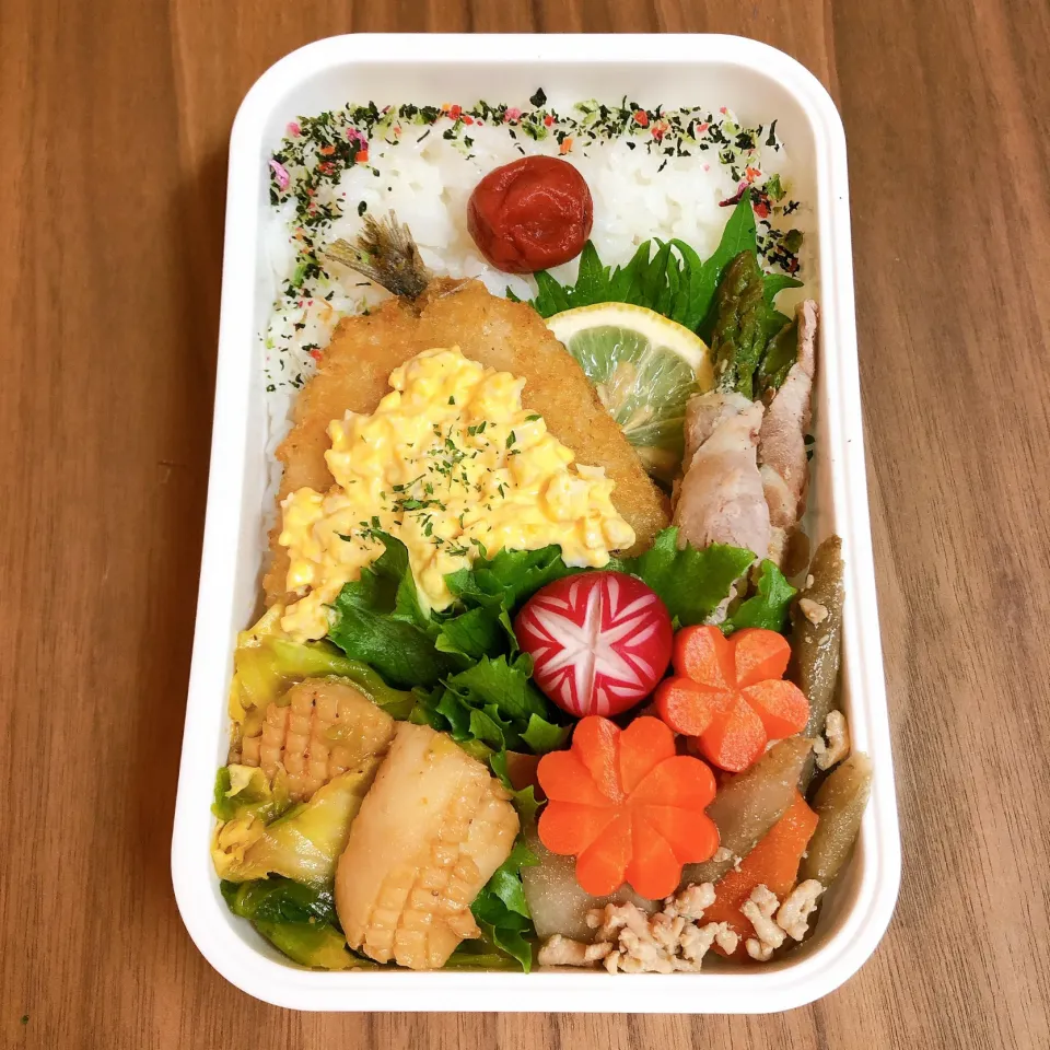 Snapdishの料理写真:アジフライ弁当|emichococo625さん