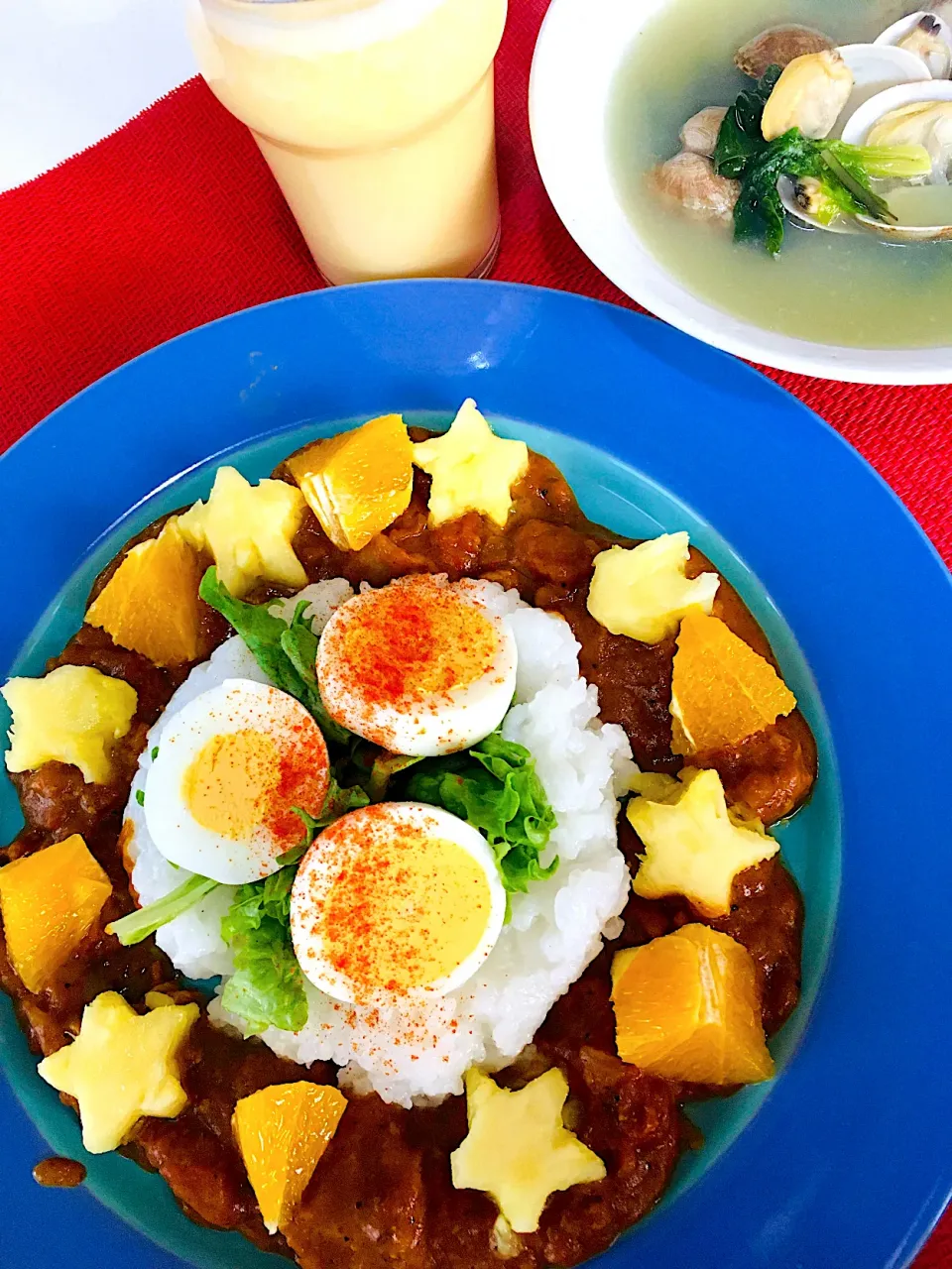 ハッピーモーニングカレー194日目✌️💖パイナップル🍍オレンジ🍊のフルーツスパイスチキンカレー🍛朝からハッピー笑笑💖🙏糀甘酒パイナップル生卵スムージー😋👍アサリとほうれん草の鶏ガラコラーゲンスープ💪✌️💖今日も朝から元気印💪✌️|HAMI69さん