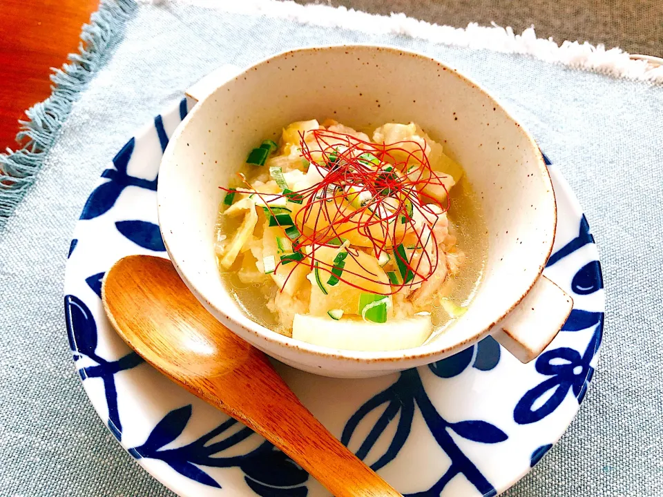 Snapdishの料理写真:⭐️2.22☀️朝ごはん⭐️身体ポカポカ！炊飯器で簡単参鶏湯♪|さとみさん