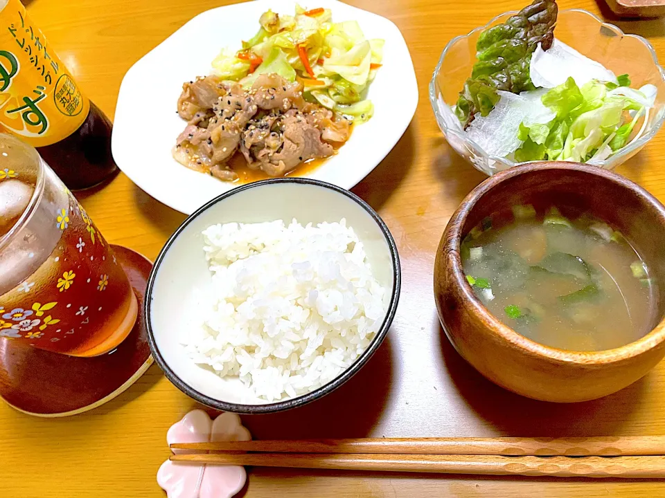 Snapdishの料理写真:豚肉のごまごま焼き、ひらひら大根サラダ|江口笑湖さん