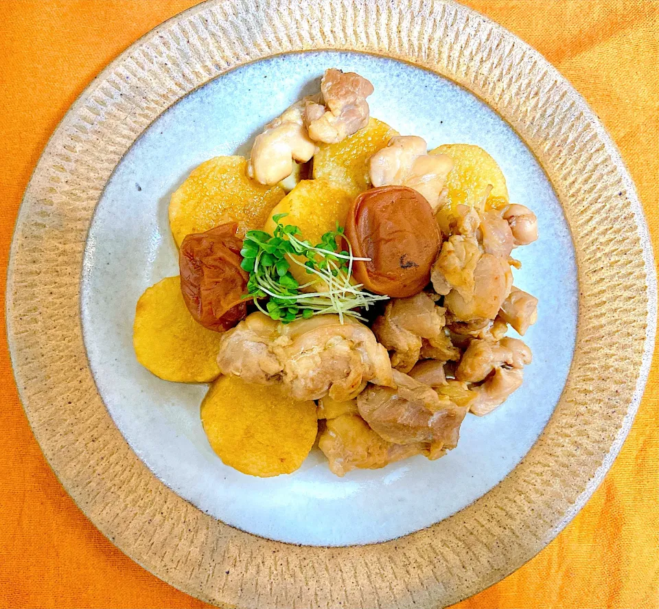 鶏もも肉とほくほく長芋の麺つゆ梅煮|ぐーふさん