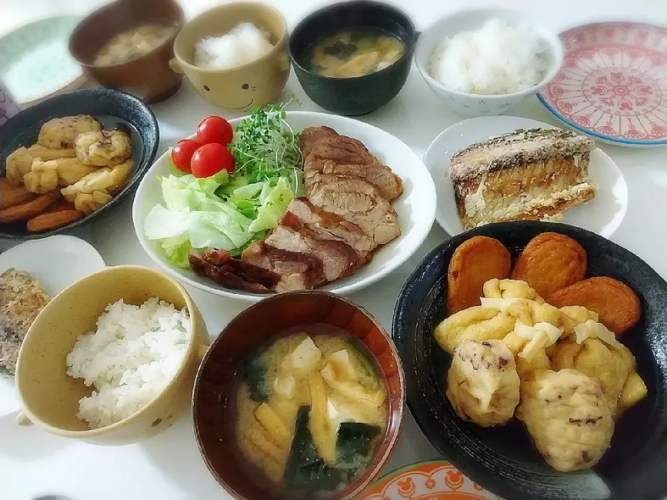 夕食(*^^*)
チャーシュー&サラダ
サバ唐揚げ
煮物(さつま揚げ、もち入り巾着、たこ揚げ)
お味噌汁(ほうれん草、油揚げ、豆腐)|プリン☆さん