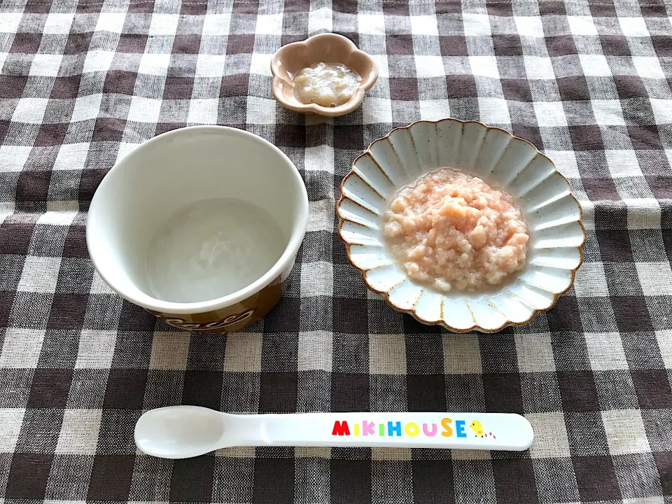 【離乳食】鯛のトマトあえ、バナナペースト、10倍がゆ|sayaさん