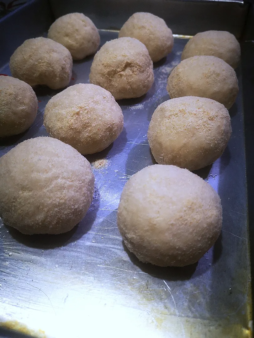 Snapdishの料理写真:proofing pandesal|ruthofloeyさん