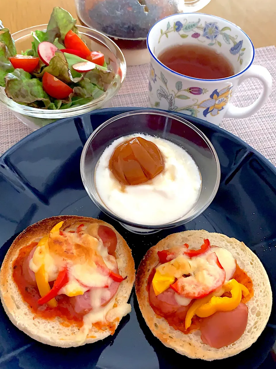 朝食➖イングリッシュマフィンでピザトースト|Mikaさん