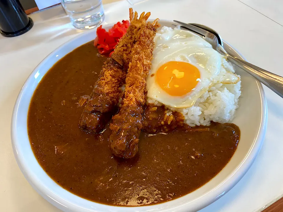 エビカレー、片目トッピング、中辛🍛🍤🍳🔥|buhizouさん