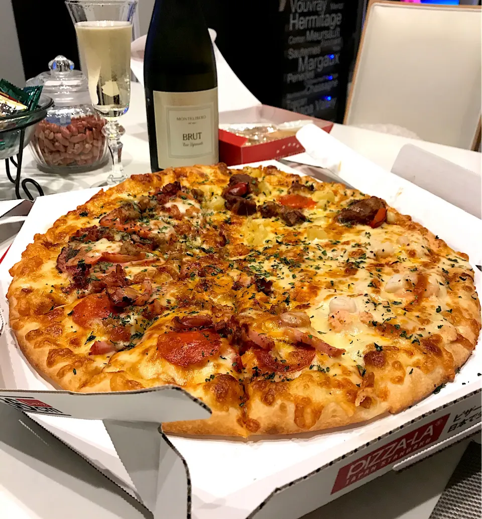 ピザーラ🍕ステーキクォーター🥩デリで➰🥂😋|ナムナムさん