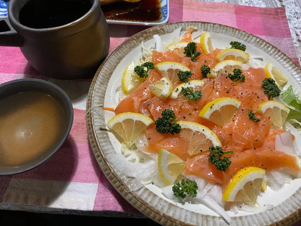 サーモンのカルパッチョ|ハルのただ飯さん