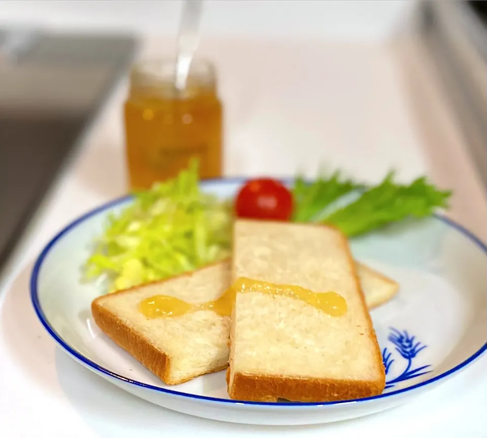 食パンにはちみつ|かっちゃん杉さん