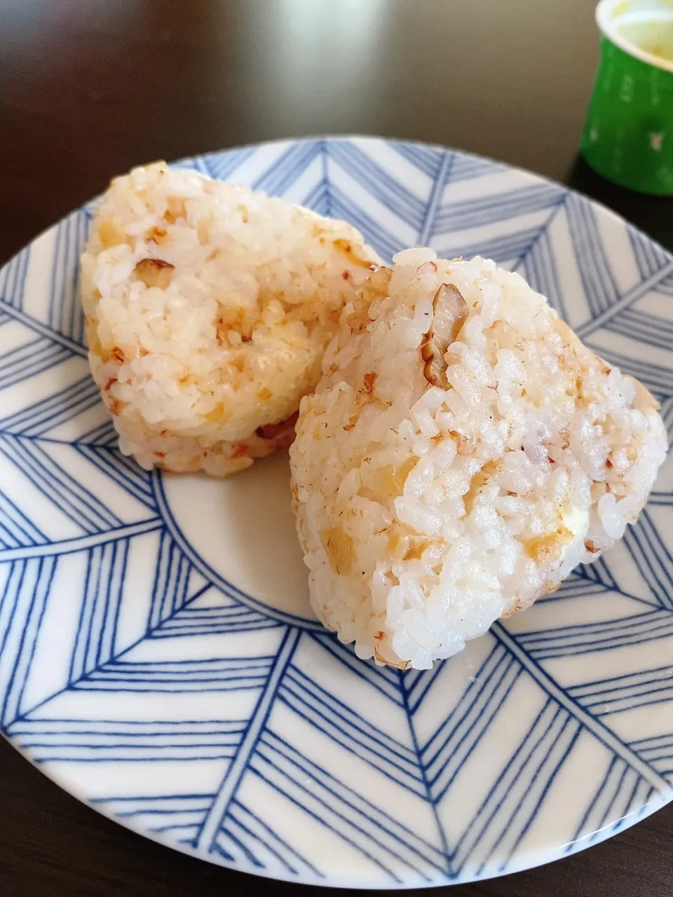 いぶりがっことクリームチーズの焼きおにぎり🍙|ちぐあささん