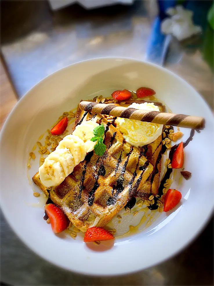 Waffle by @kumpi_kitchen #canggu #bali|Kumpi Kitchen and Grillさん