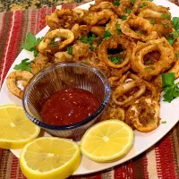 Snapdishの料理写真:Calamari with Sauce 😋|Alma's Home Kitchenさん