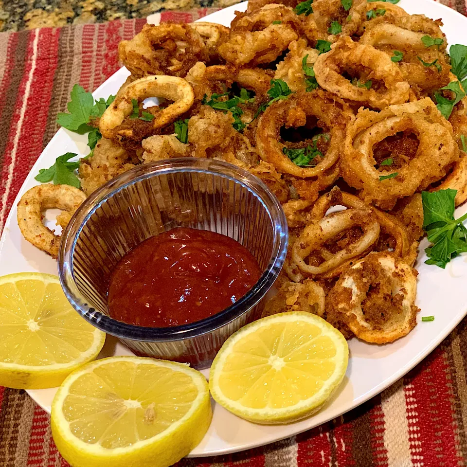 Calamari with Sauce 😋|Alma's Home Kitchenさん