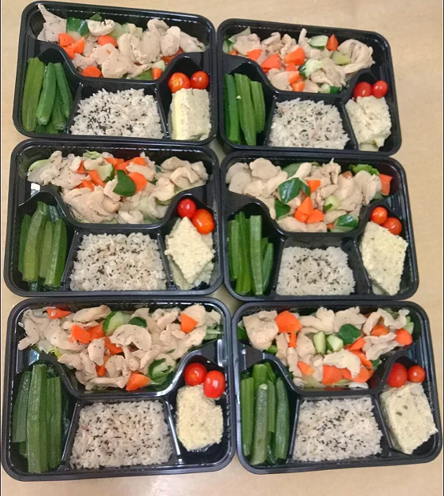 Healthy Lunch Box
健康便當 吃出健康
#low carb high protein
#less oil #less salt #less sugar
#no processed food
#eathealthy 
#eatclean|steady chanさん