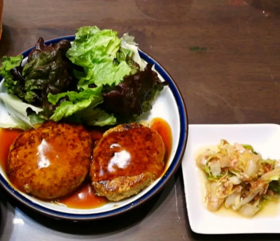 Snapdishの料理写真:★豆腐ハンバーグ
★白菜とツナのポン酢醤油和え
【dinner】

#手料理#高校生|きりさん