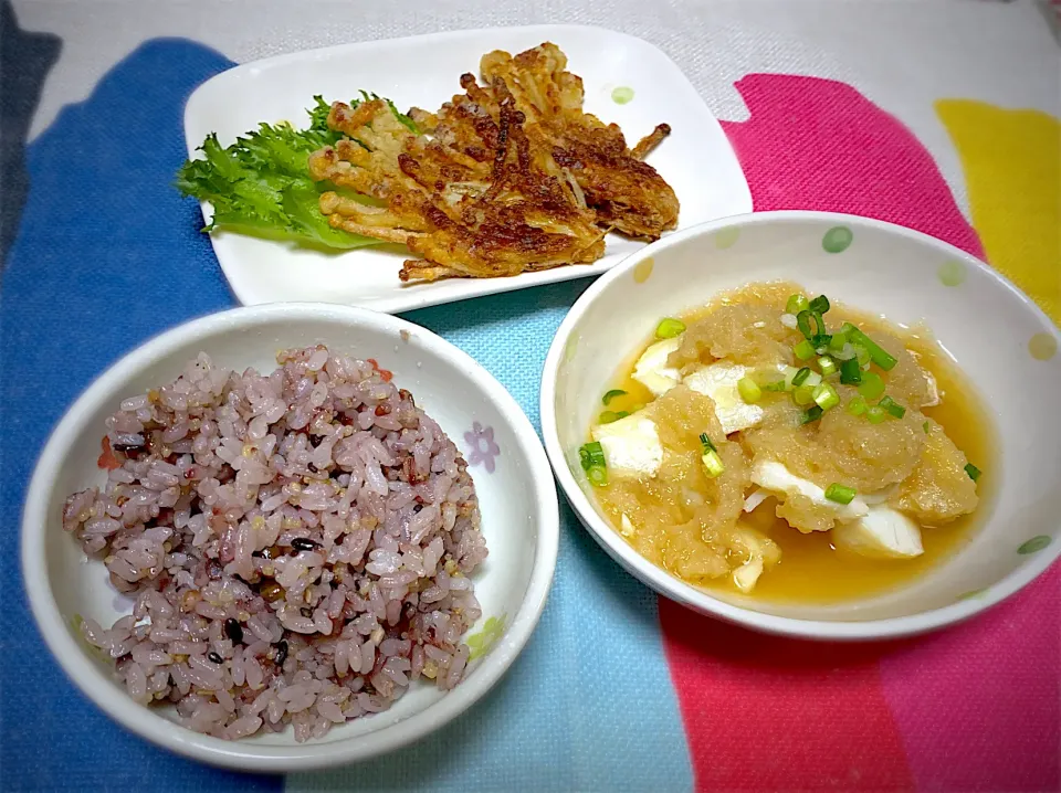 鱈のみぞれ煮🐟
おつまみ🌱エノキ
五穀米🍚85g|eiyadeさん