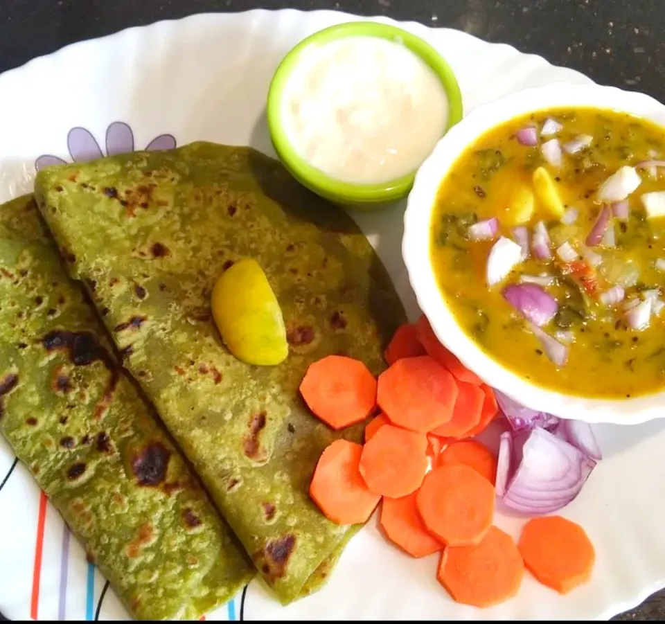 Palak parotta with Palak Dall|Jayashrivlogchnnel Chennaiさん