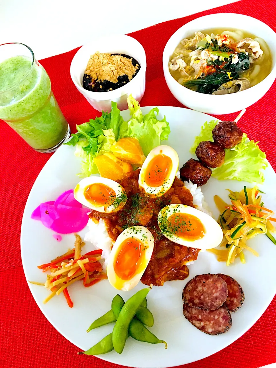 Snapdishの料理写真:今日のハッピーモーニングカレー🍛お粥カレーに味付け卵🥚👍💖糀甘酒スムージー😋ブルーベリーヨーグルトもち麦きな粉😋肉うどん😋💖朝カレー197日目✌️💪|HAMI69さん