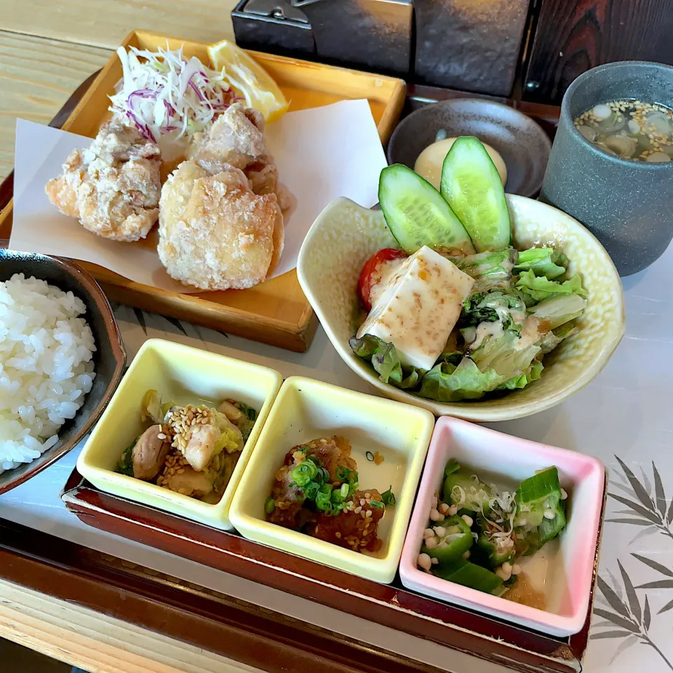 鶏屋のからあげ定食|T. Wonderさん