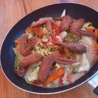 Snapdishの料理写真:make something different 
american chopsuey with touch of togarashi and balck sesame...top by asian fried wings|Chef Horheさん