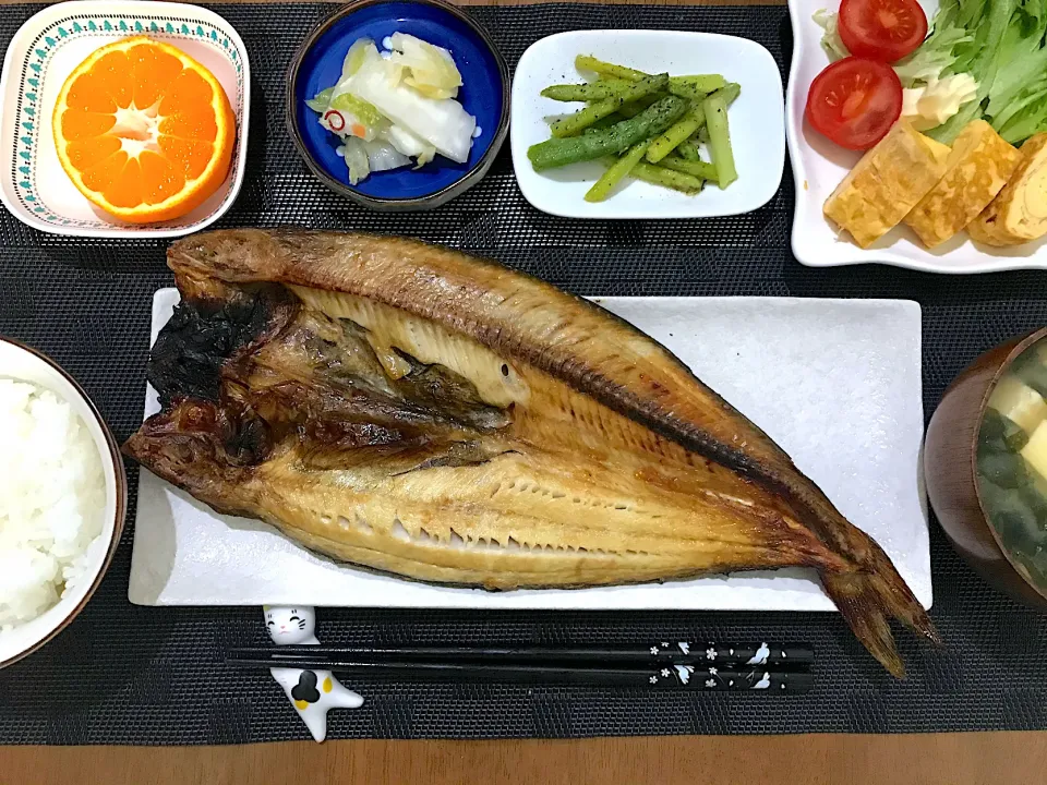 Snapdishの料理写真:大きすぎるほっけ定食|ゆうかさんさん