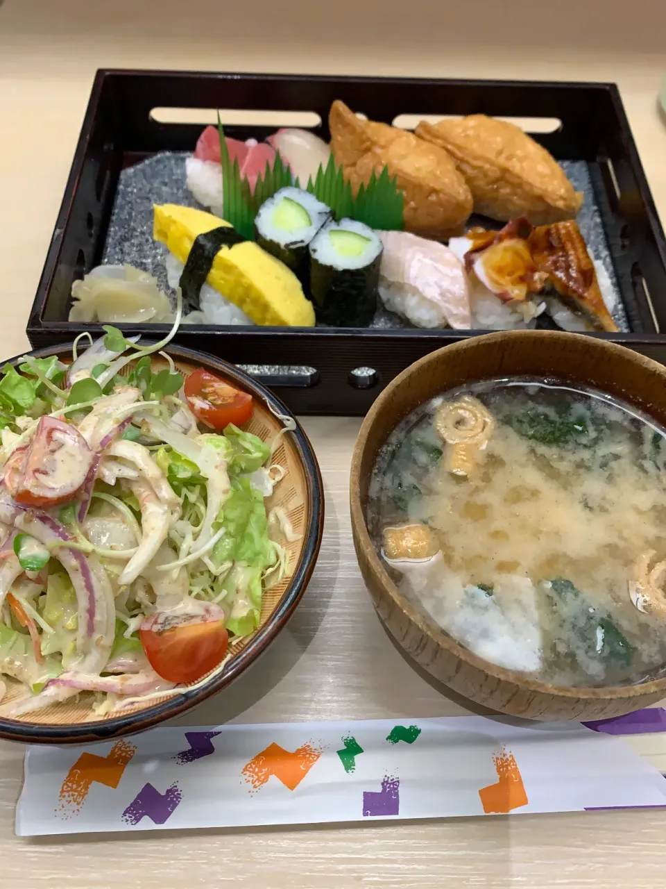 860円のお寿司定食✨✨|tamemitiさん