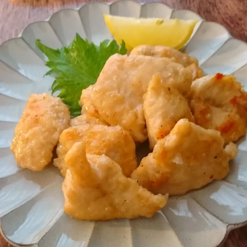 古尾谷りかこさんの料理 鶏むね肉のレモン煮|とだともさん