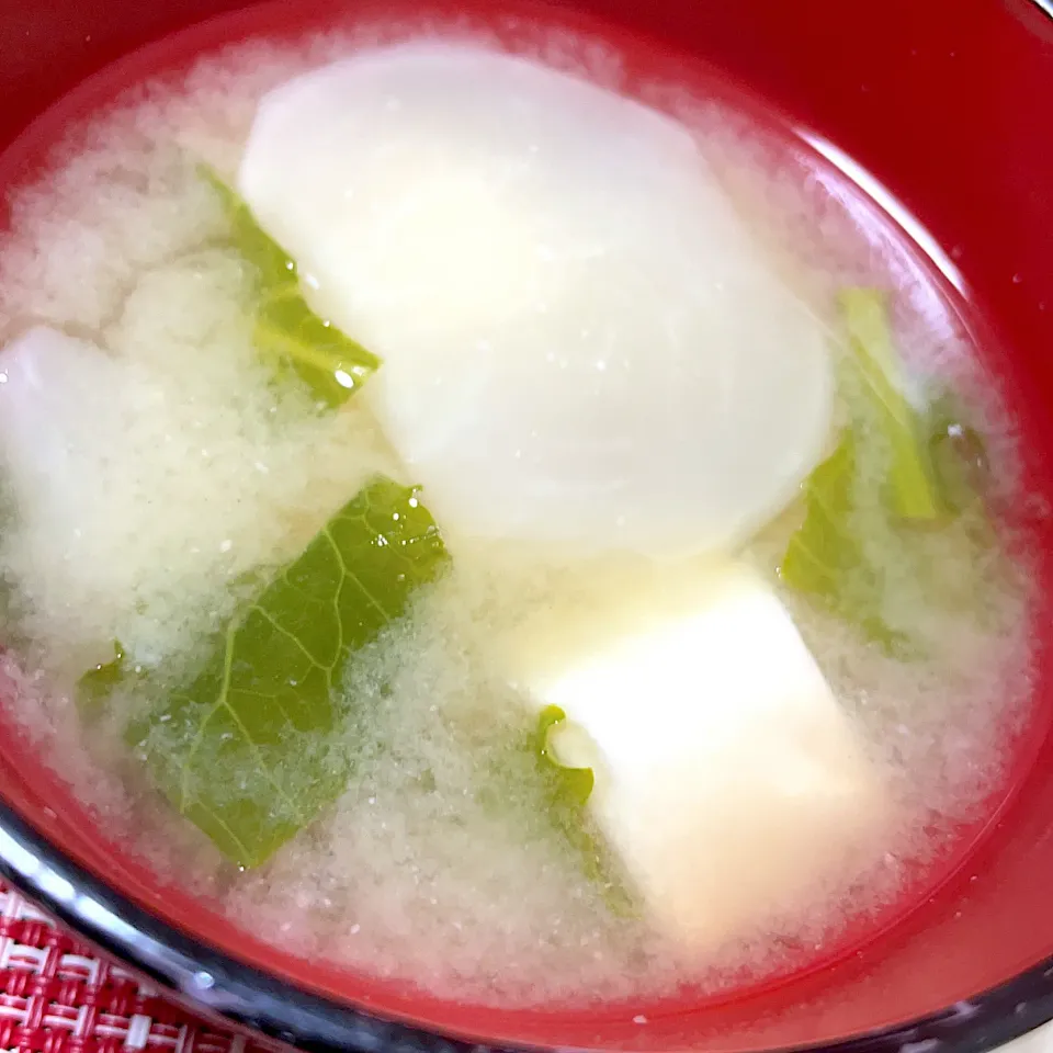 Snapdishの料理写真:豆腐とかぶの味噌汁|Sakuraさん