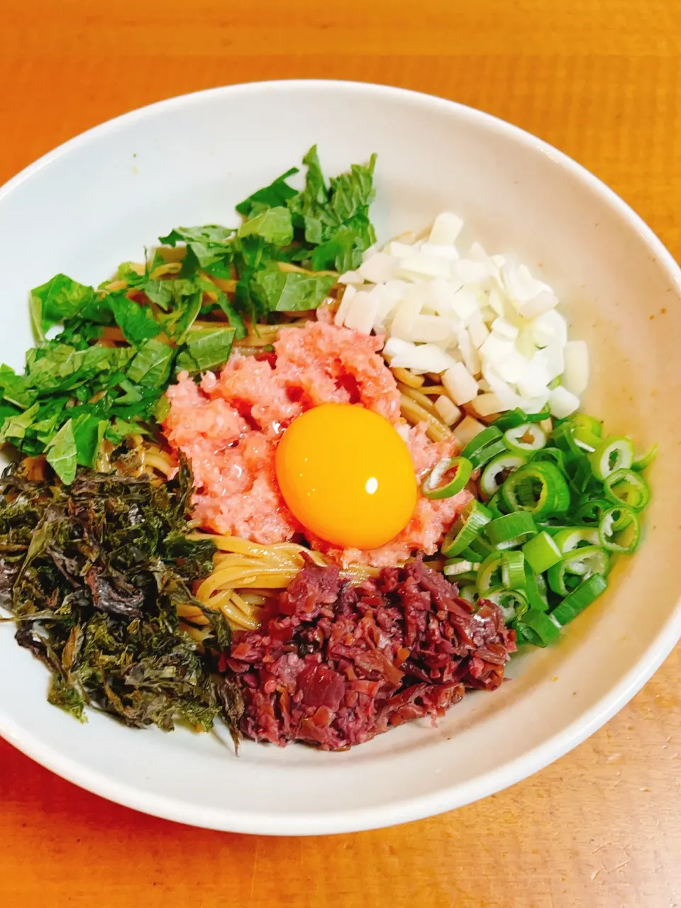 Snapdishの料理写真:冷し鮪和え麺|中華蕎麦 銀時さん