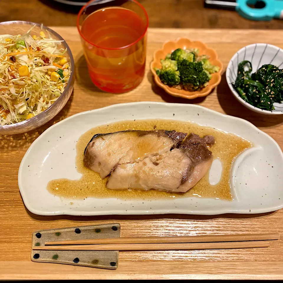 Snapdishの料理写真:ぶりの煮付け|なつこさん